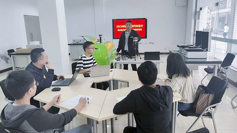 成人高考辅导班报名全攻略：关键步骤与注意事项