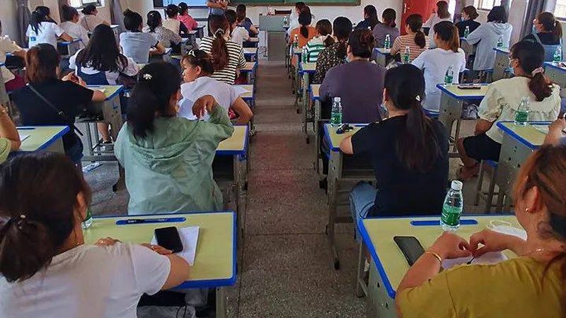 关注证书含金量：证书含金量是衡量培训机构实力的关键指标